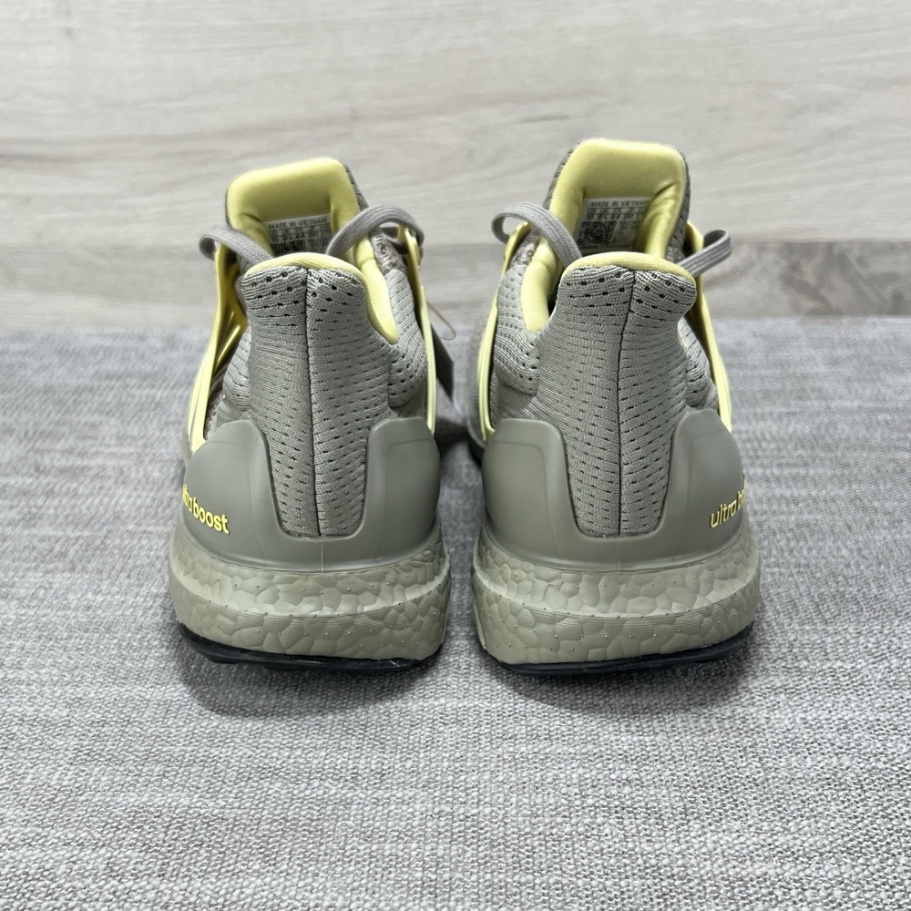 Adidas Ultraboost 1.0 Putty Beige Powder Yellow JR3370 Mens Size 14 - Picture 4 of 9